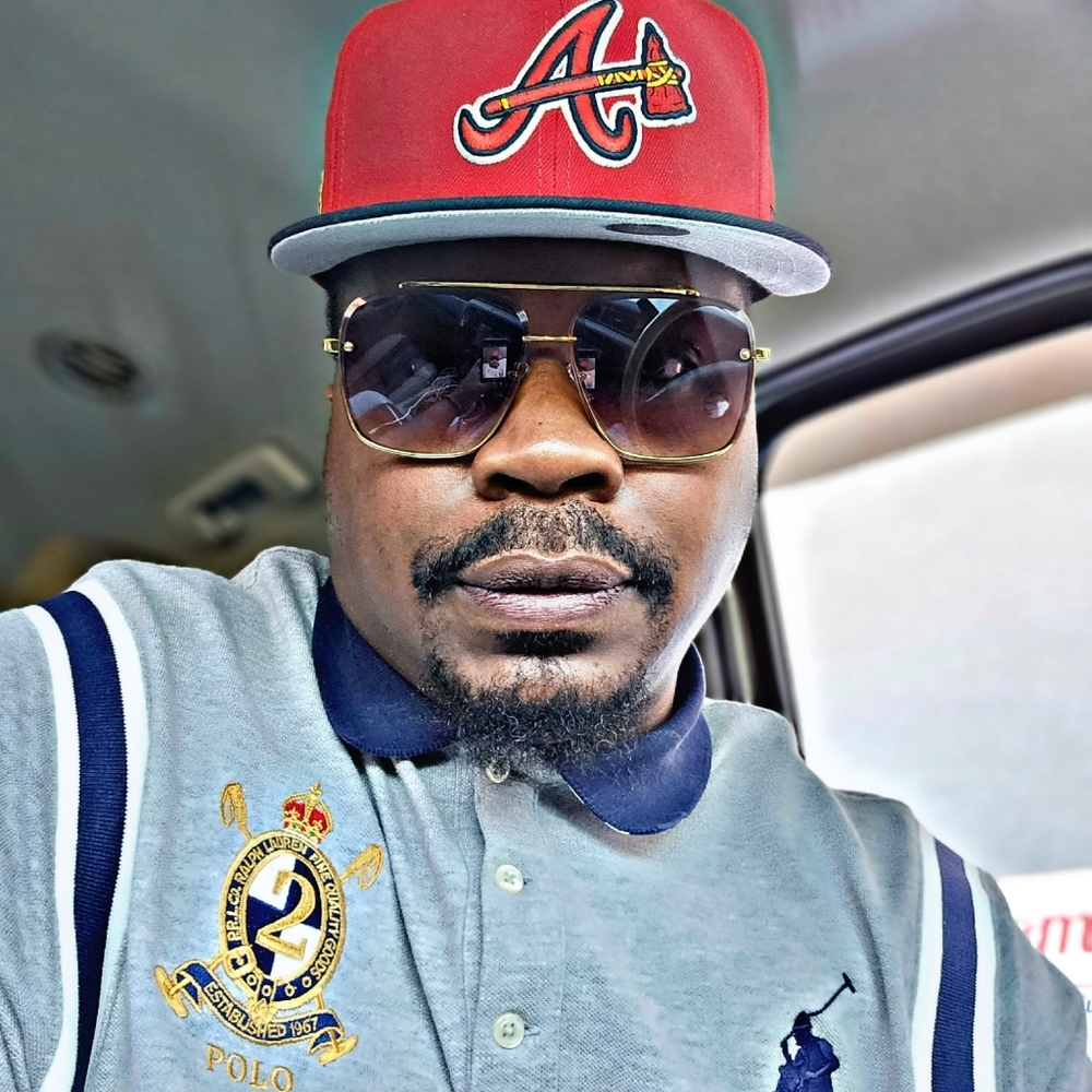 Meet your Posher, Emanuel